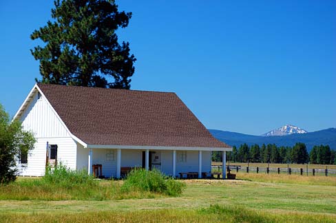 Fort Klamath